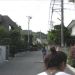 image Kamakura_Rickshaw_Ride_April_20_2009_3981_Past_more_houses.jpg